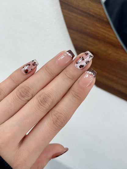 Leopard Manicure